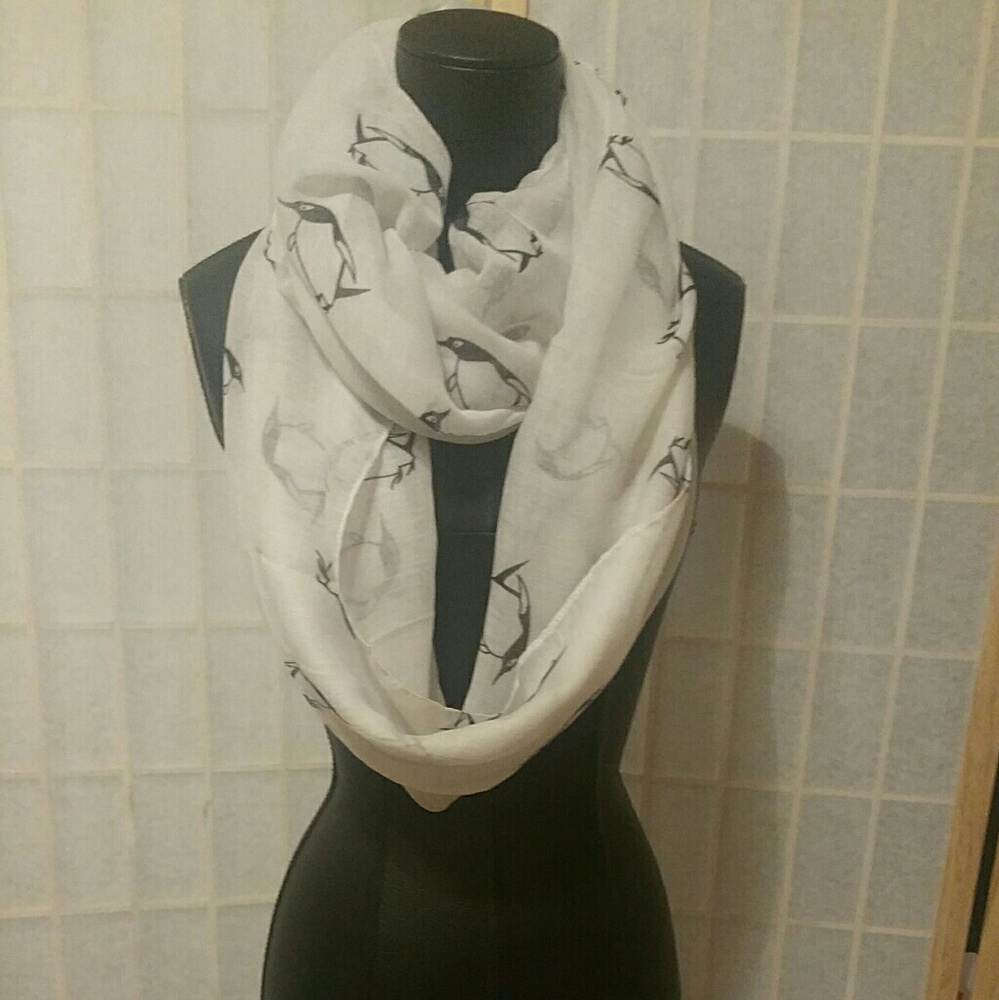 INFINITY SCARF